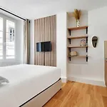 Studio-Suite 4 Stars, 15M From Eiffel, Refined