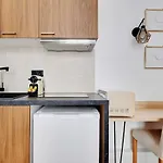 Studio-Suite 4 Stars, 15M From Eiffel, Refined